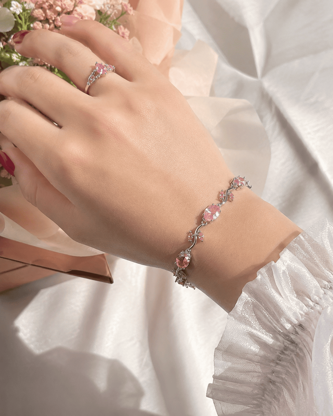 Tulip Crystal Vine Bracelet - Sliver Pink